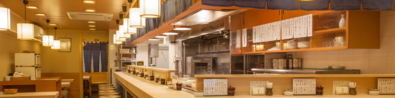 銀座のおでん屋「やす幸」の店内